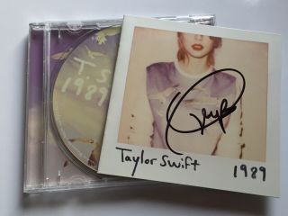 Taylor Swift 1989 2014 Cd Album (signed Autographed) By Taylor Swift