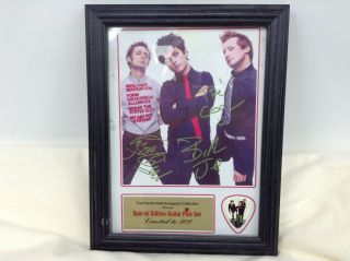 Green Day Signed Special Edition Guitar Pick Set Framed Picture Limited Edition