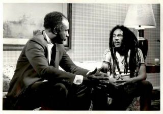 (78a/b) Bob Marley Set Of 2 Orig 1980 Bill Dunlap Wabc Publicity Photos W/note