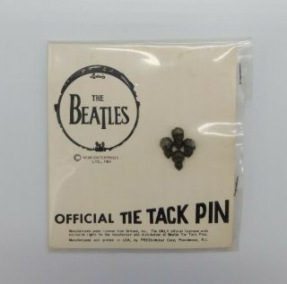 The Beatles 1964 Official Tie Tack Pin John Paul George Ringo Nems Old Stock