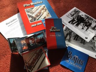 The Beatles Red & Blue Album Press Kit 1993 / Rare Incl.  Film Stills/vhs/prints