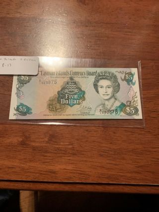 Cayman Islands $5 Dollars (1996) P17 Queen Elizabeth Ii Banknote - Unc