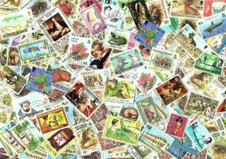 Pacific Islands Off Paper Kiloware/stamp Mixture.  Hundreds From Solomon,  Fiji