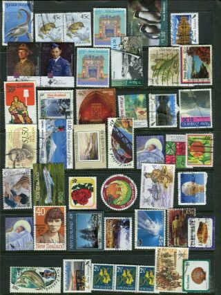 190 Zealand Stamps Including Mini Sheets