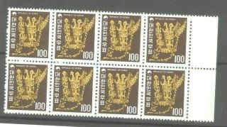 Korea 1973 - 78 100w Gold Crown High Value Nh Block Of 8