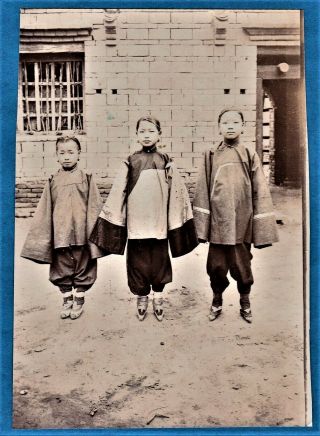 Vintage Photo 3 Chinese Young Girls China Ca 1905 Bound Feets