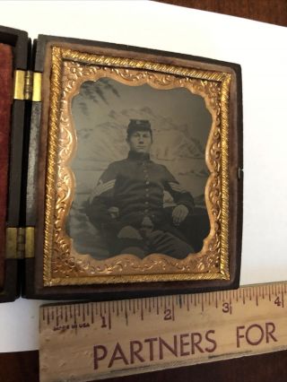 Civil War Soldier 1/6 Plate Tintype In Case