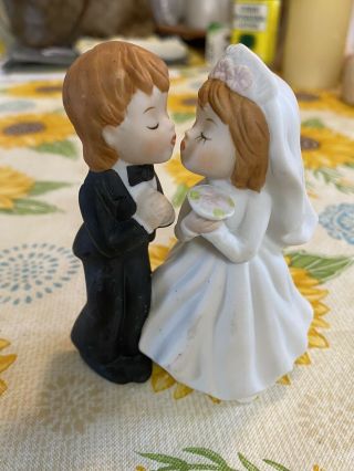 Lefton Collectable,  Vintage 1983 Bride & Groom Figurine Wedding Cake Topper