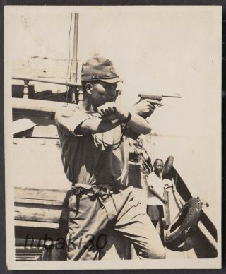 Iq20 Ww2 Japan Naval Landing Force Photo Soldier Hold Nambu Pistol At China