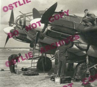 WW2 1941 GERMAN ARMY Press Photo LUFTWAFFE BOMBER Bombs GROUND CREW Gas Oil 2