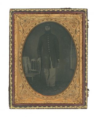 1/4 Plate Civil War Ambrotype Of Union Soldier In Frock Coat