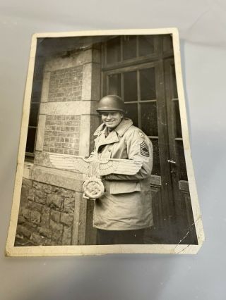 WW2 Photo US Soldier Captured KO’d German Nazi Eagle Building Plaque Picture BW 2
