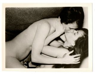 Vintage Photo Nude Women Girl Lesbians Kissing Gay Lesbian Kiss Love Naked