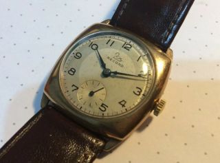 Vintage 9ct Solid Gold Record Gents Cushion Case Swiss Watch (longines) 1955
