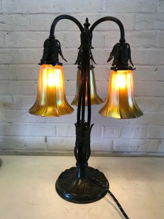 Antique Bronze Table Lamp W/ 3 Signed Quezal Art Glass Aurene Iridescent Shades