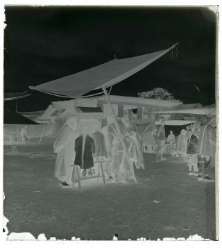 1900s Historic China Artist Stall Bamboo Umbrella Glass Photo Camera Negative 2 3