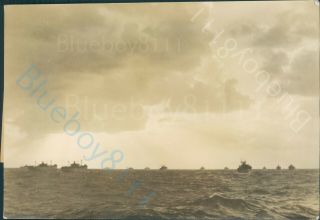 Ww2 Allied Convoy Moves Across The Ocean 1944 Orig Press Photo