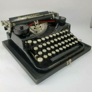 Vintage Typewriter Underwood Four Bank Standard Portable 1930 ? W/case