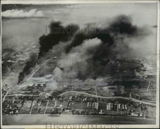 1944 Press Photo World War Ii Aerial View Bombing Of Nichols On Manila Bay