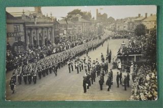 Vintage Rppc Postcard Devizes 1911 Coronation Parade Wiltshire (ch205)