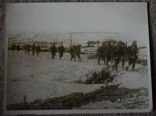 Ww1 Press Photo British Royal Engineers Returning From Trenches In Snow