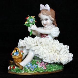 Sitzendorf Germany Dresden Lace Porcelain Figurine Girl Holding Flowers 758 Lbl