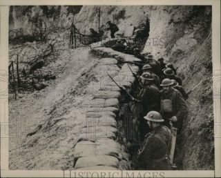 1941 Press Photo British Soldiers In Beach Trenches,  World War Ii - Nom17951