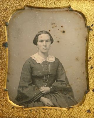 Young Lady Looking Directly Into Camera (1/6 Plate Daguerreotype)