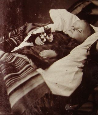 Post Mortem Tintype Photo Of Dead Baby In Buggy W/ Flower Bouquet Serape Blanket