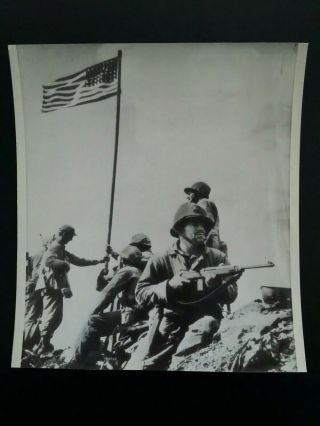 Ww2 Photo Usmc 5th Marine Division Iwo Jima 1st Flag Raising Lou Lowery