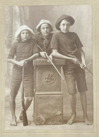 Vintage Photograph Of 3 Barefoot Boys With Guns 22 Rifles ? 8 1/4 