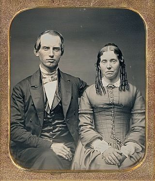 Attracted Young Couple Lady With Curled Ringlets 1/6 Plate Daguerreotype G377