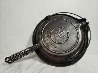 Vtg Antique Wagner Ware Sidney - O - Cast Iron Waffle Iron No.  8 And Low Base