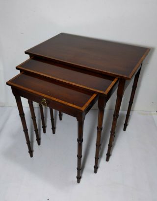 Vintage/antique Set Of 3 Mahogany Wood Nesting Tables Faux Bamboo Asian Regency