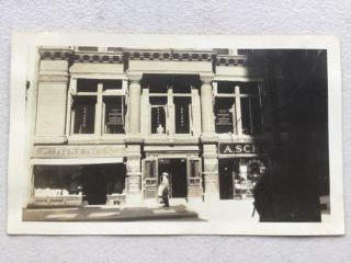 Old Photo York (1926 - 7) Hong Kong Banking Agency,  Peck & Peck Shop Below
