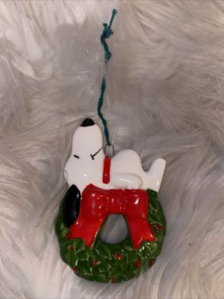 Vintage Peanuts Snoopy On A Wreath Ceramic Christmas Ornament 3 " Cute