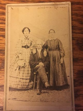 Civil War Era Antique Cdv Photo Of Old Man & Two Women: Reo J.  Smith,  Stout