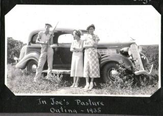 Vintage Photograph 1935 Car/auto Mens/girls Hat Gun/rifle Fashion Iowa Old Photo