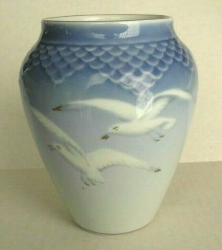 Vintage Bing And Grondahl B&g Denmark Seagull Bird Vase Nautical