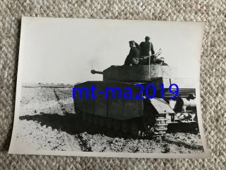 Ww2 Press Photograph - German Panzer Tank In Combat On Eastern Front 1943