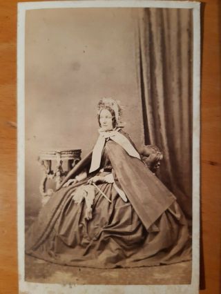 Victorian Cdv Photo Old Woman Lady Cape Shawl Brading Cantelo Iow Isle Of Wight