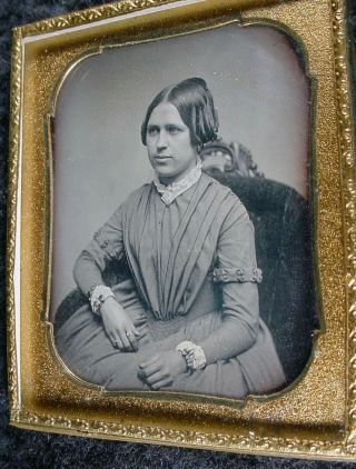 Lovely Young Lady With Finger Curls 1/6 Plate Daguerreotype