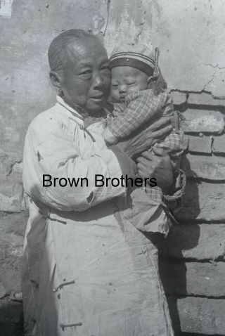 1900s Historic China Elderly Woman Holding Infant Glass Photo Negative - Bb