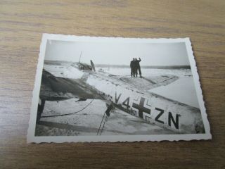 Ww2 Photo - Junkers Ju - 88 V4,  Zn - Winter Camo - Refuelling