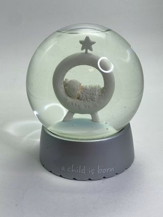 Department 56 Snowbabies Snow Globe Water Ball 2009 A Child Is Born