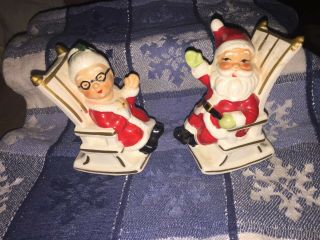 Vintage Lefton Santa And Mrs.  Claus In Rocking Chairs Salt And Pepper Shakers