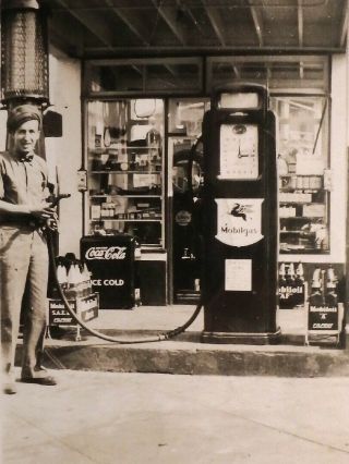 Old Photo Shows Mobil Gas Station Pump & Gas Attendant Named Kenny 1940s