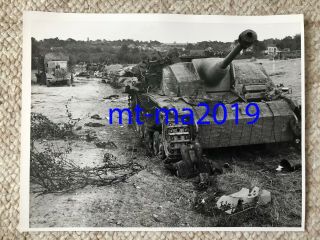 Ww2 Press Photograph - Ww2 German Panzer Tank Destroyed Knocked Out In Combat
