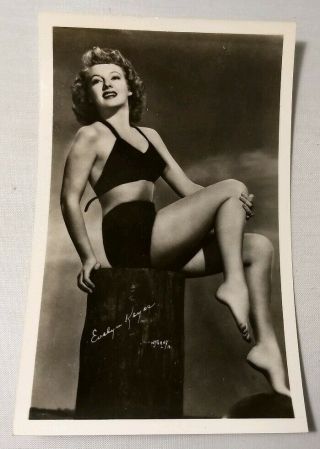 Actress Rppc Evelyn Keyes Real Photo Post Card Vtg Pin Up Sexy Legs Smile Feet