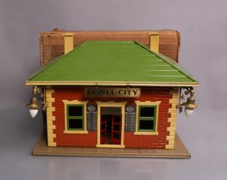 Lionel 124 Vintage Standard Gauge Lionel City Tinplate Station W/ Light/box